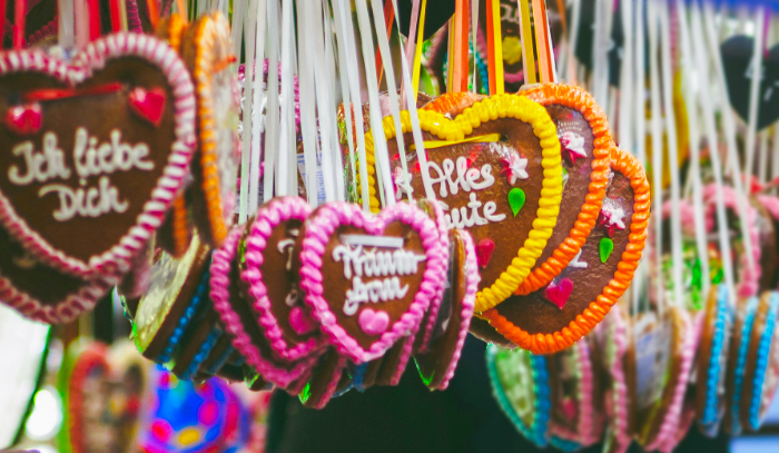 christian-krebel-souvenirs-unsplash