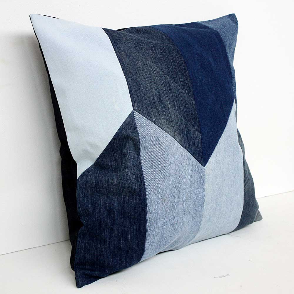 LETTER - Kissenbezug 50 x 50cm 