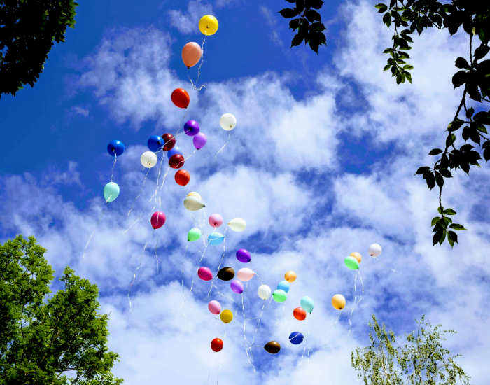 Luftballons im Himmel Roman_Synkevych